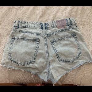 High Waisted wash out/distressed jean shorts